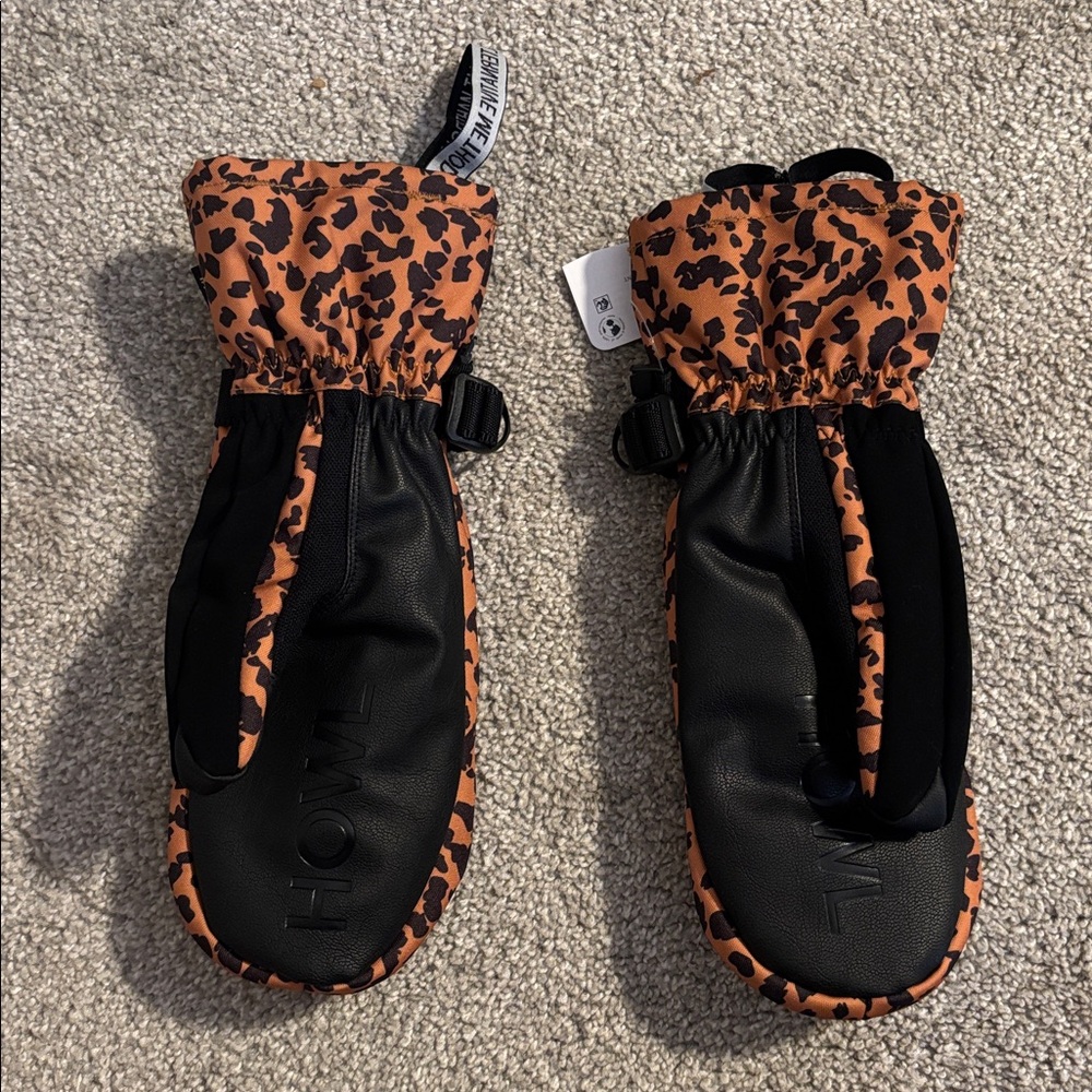 Howl Supply NWT Fairbanks mittens size small - Picture 2 of 2